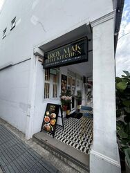 Macpherson Road (D13), Retail #513713171